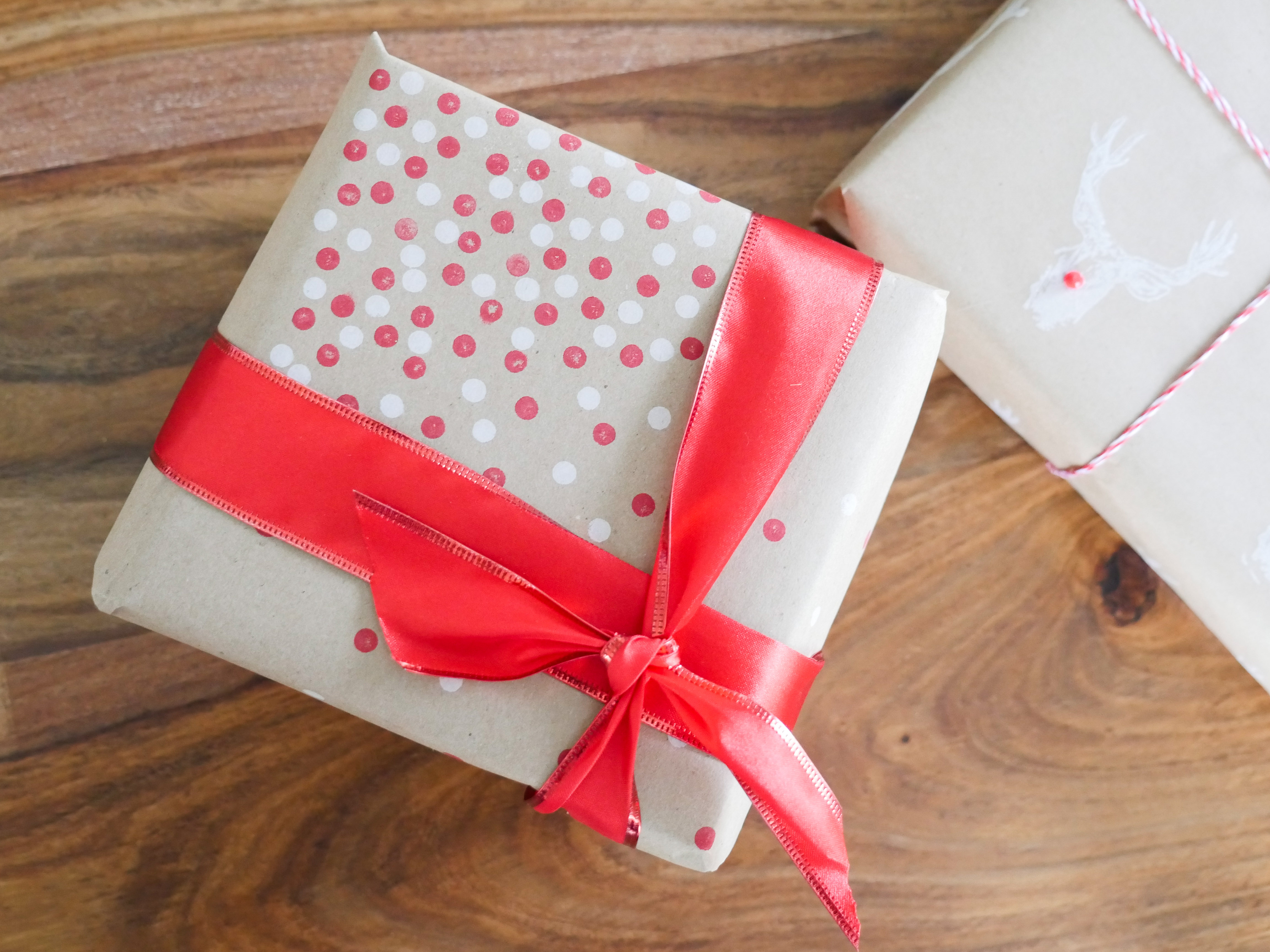 Pink Christmas Wrapping Paper and Gift Tag Ideas - MY 100 YEAR OLD HOME