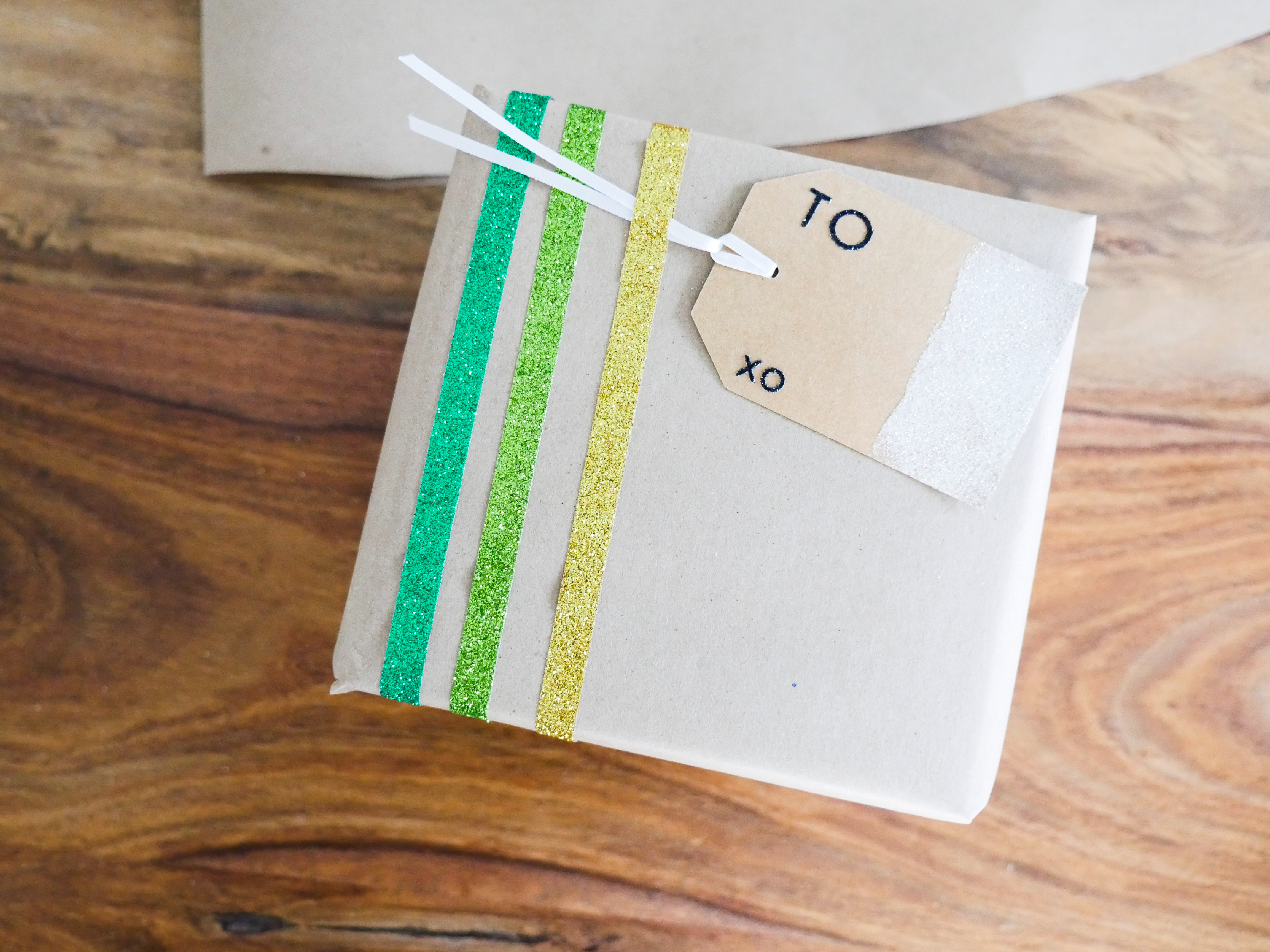 4 Kraft Paper Gift Wrapping Ideas - Happily Eva After