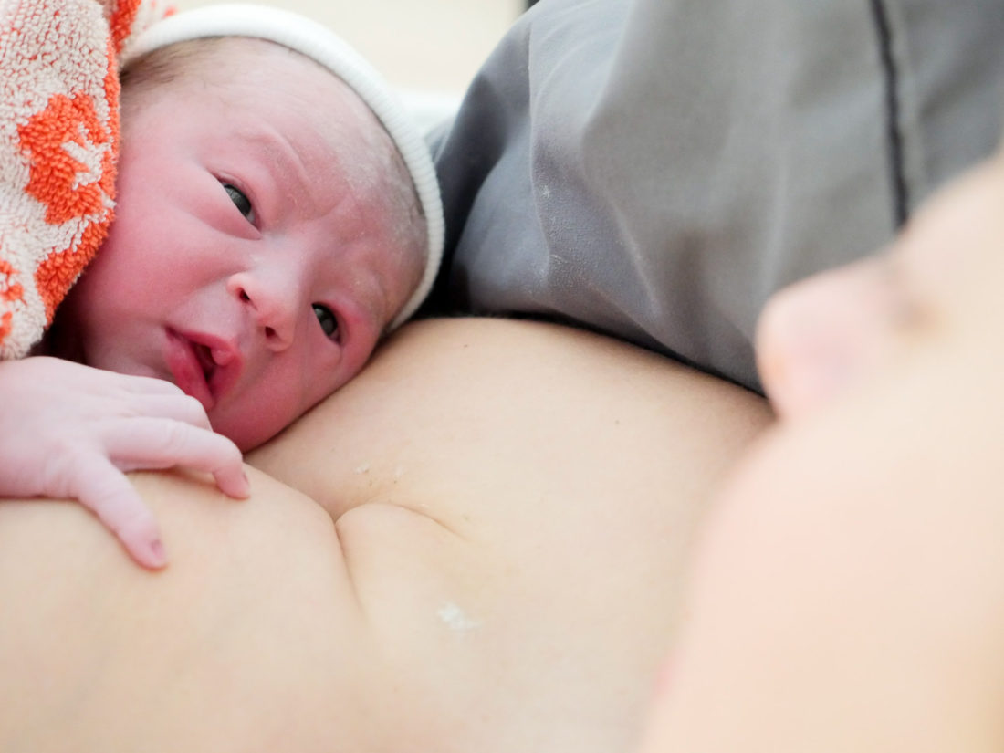 Major James Martino immediately after birth in the arms of Mama Eva Amurri Martino