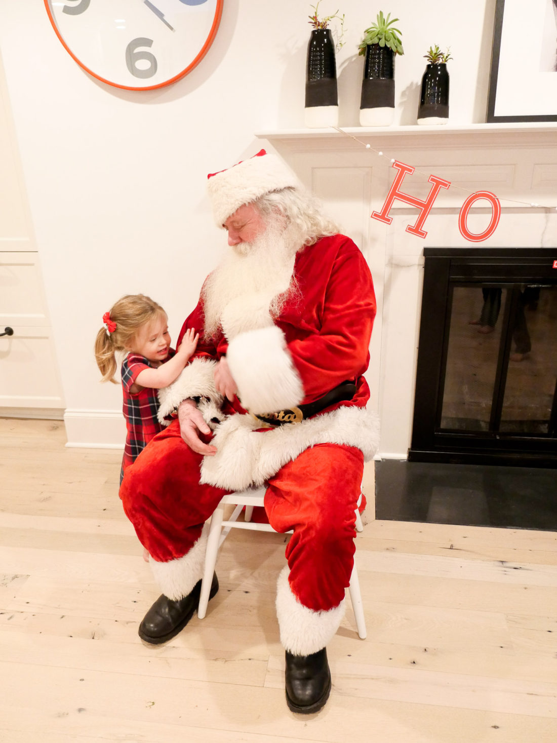 Marlowe Martino meeting Santa Clause at her home in Connecticut