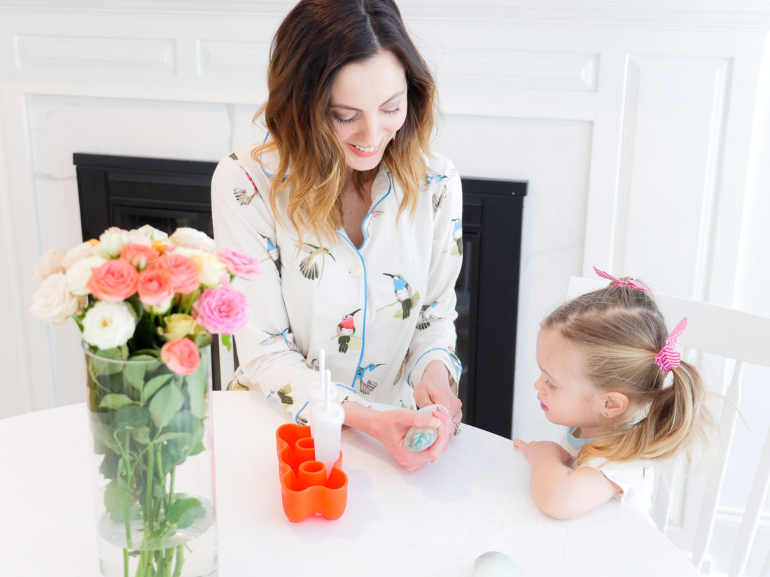 Eva Amurri Martino makes "sparkle" ice pops to help keep Marlowe's fever at bay