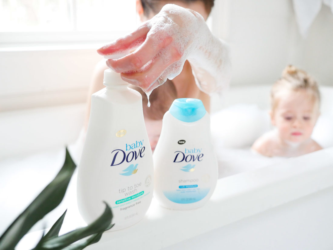 Eva Amurri Martino reaches for Baby Dove shampoo while in the tub with her two children