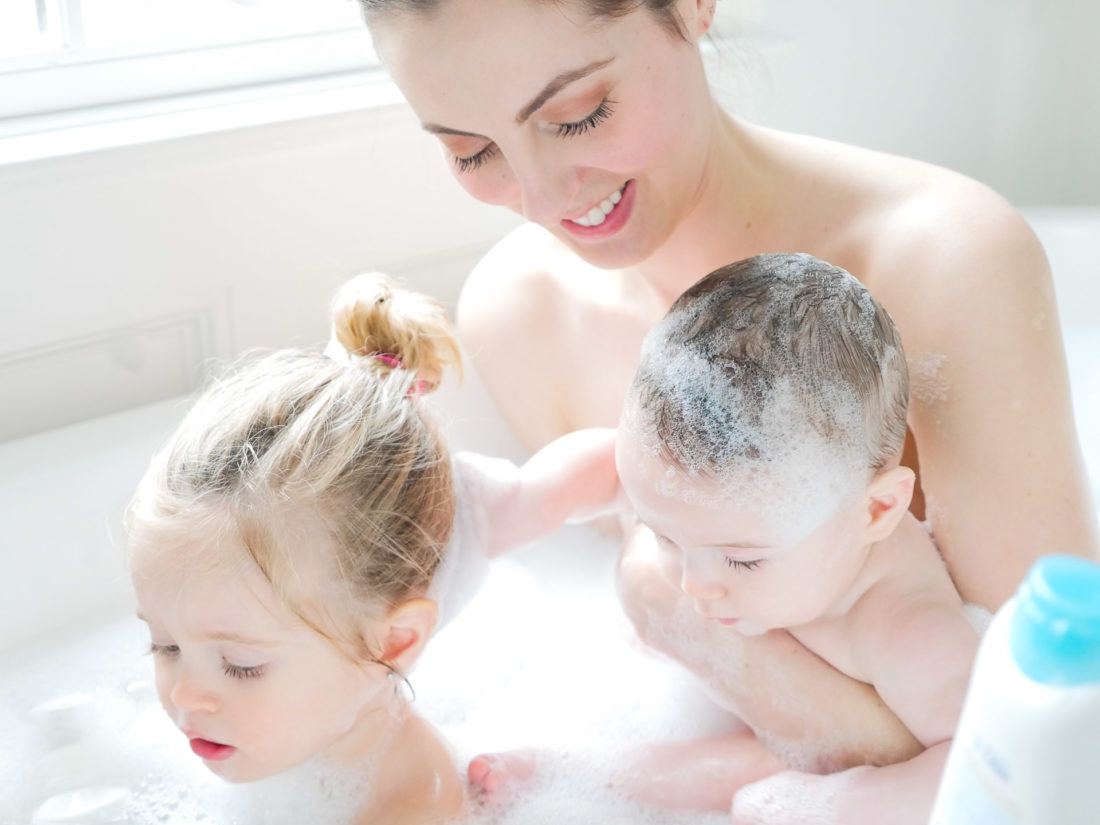 Eva Amurri Martino takes a bubble bath with her two babies and Baby Dove bath product