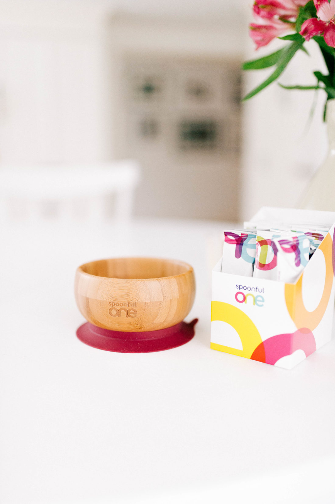 A SpoonfulOne feeding bowla and dose packets sit on the ktichen table in Eva Amurri Martino's connecticut home