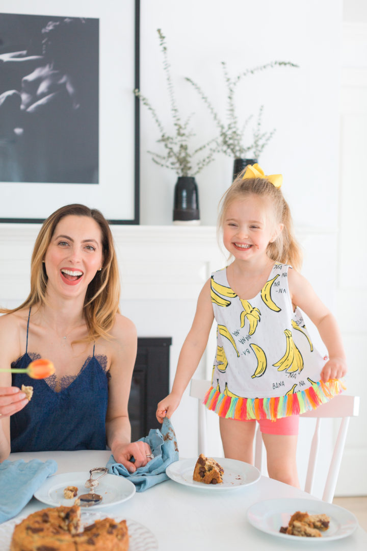 Eva Amurri Martino serves her kids dairy free banana bread