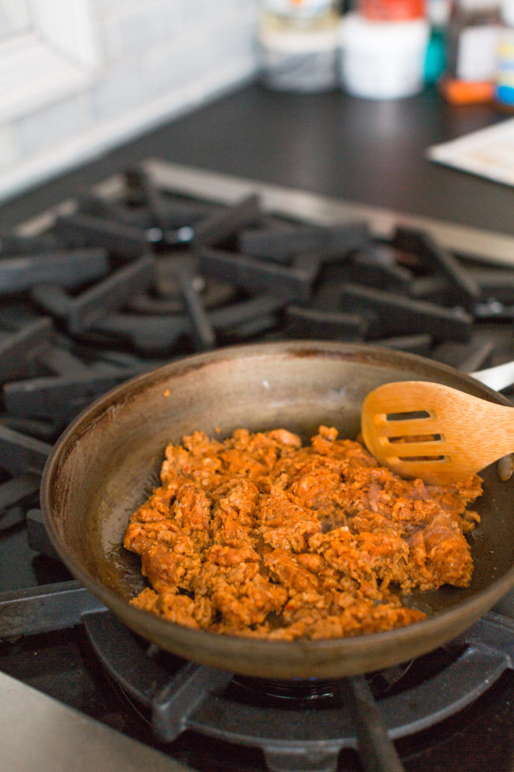 Eva Amurri Martino makes Blue Apron Chorizo Tacos.