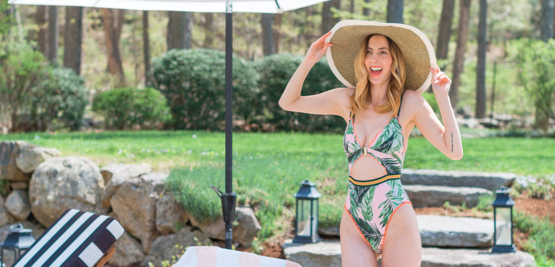 Eva Amurri Martino shows off her favorite bathing suit by her pool in Connecticut