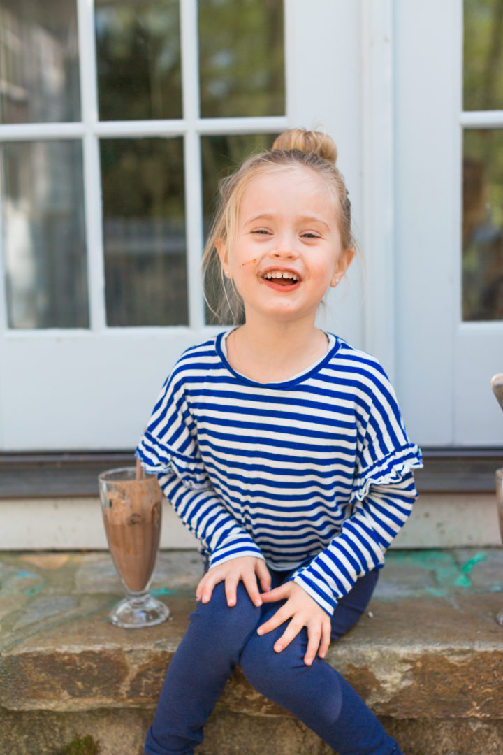 Eva Amurri Martino enjoys smores sundaes with her kids on the steps of her Connecticut home