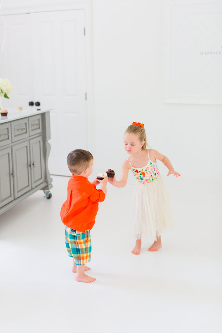 Eva Amurri Martino's kids Marlow and Major cheers with cupcakes to celebrate the 3rd birthday of her blog Happily Eva After