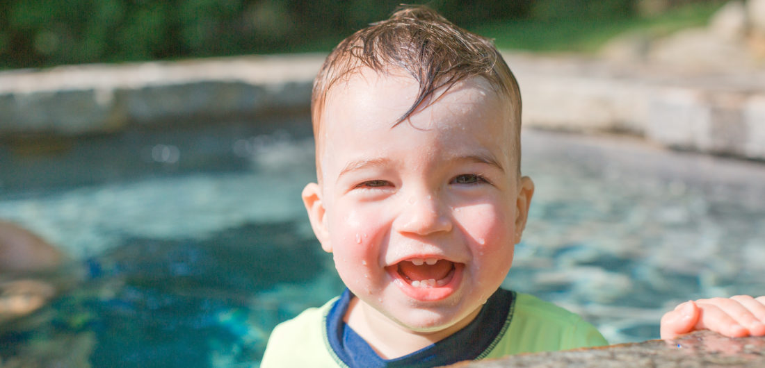 Eva Amurri Martino's son Major laughing in the pool