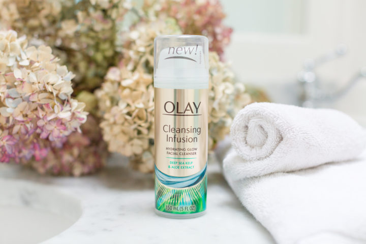 Eva Amurri Martino displays her favorite Olay summer cleanser