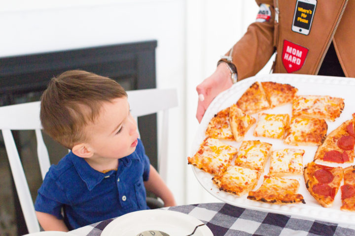 Eva Amurri Martino shows her kids what's for dinner