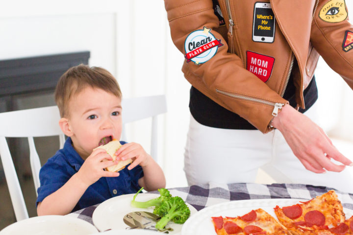 Eva Amurri Martino's son Major enjoys dinner