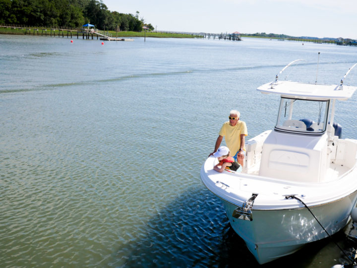 Eva Amurri Martino's daughter Marlowe hangs out on a boat with her grandparents in Charleston