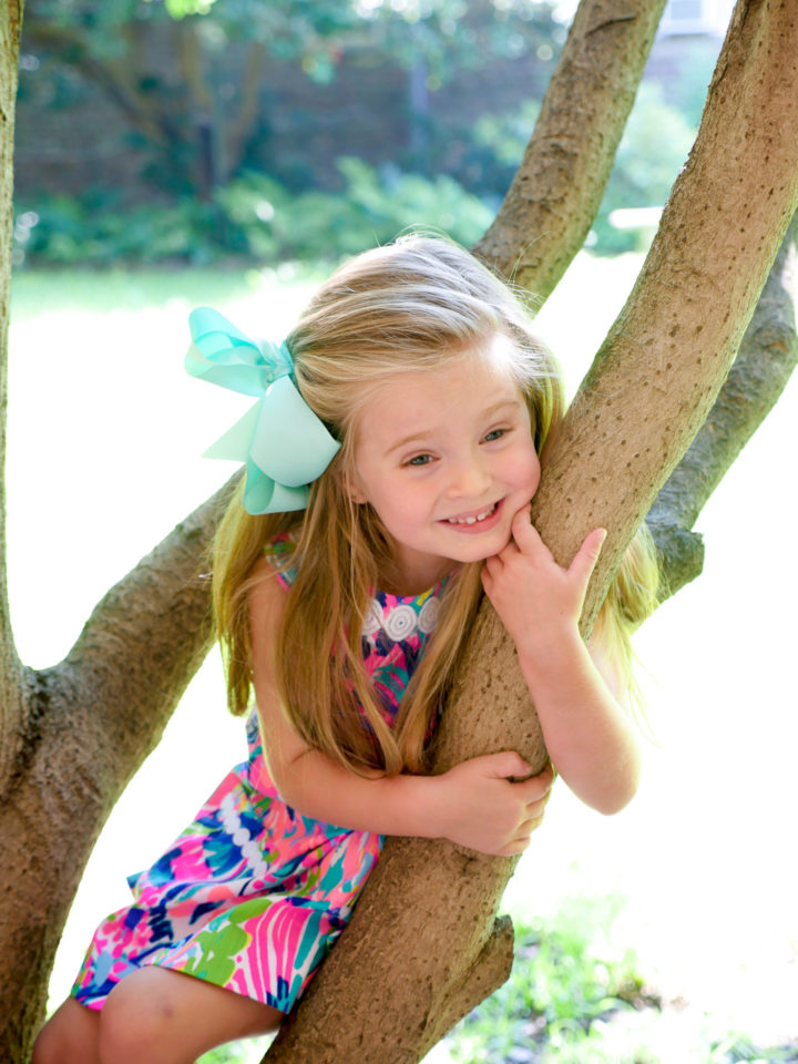 Eva Amurri Martino's daughter Major climbs a tree in Charleston