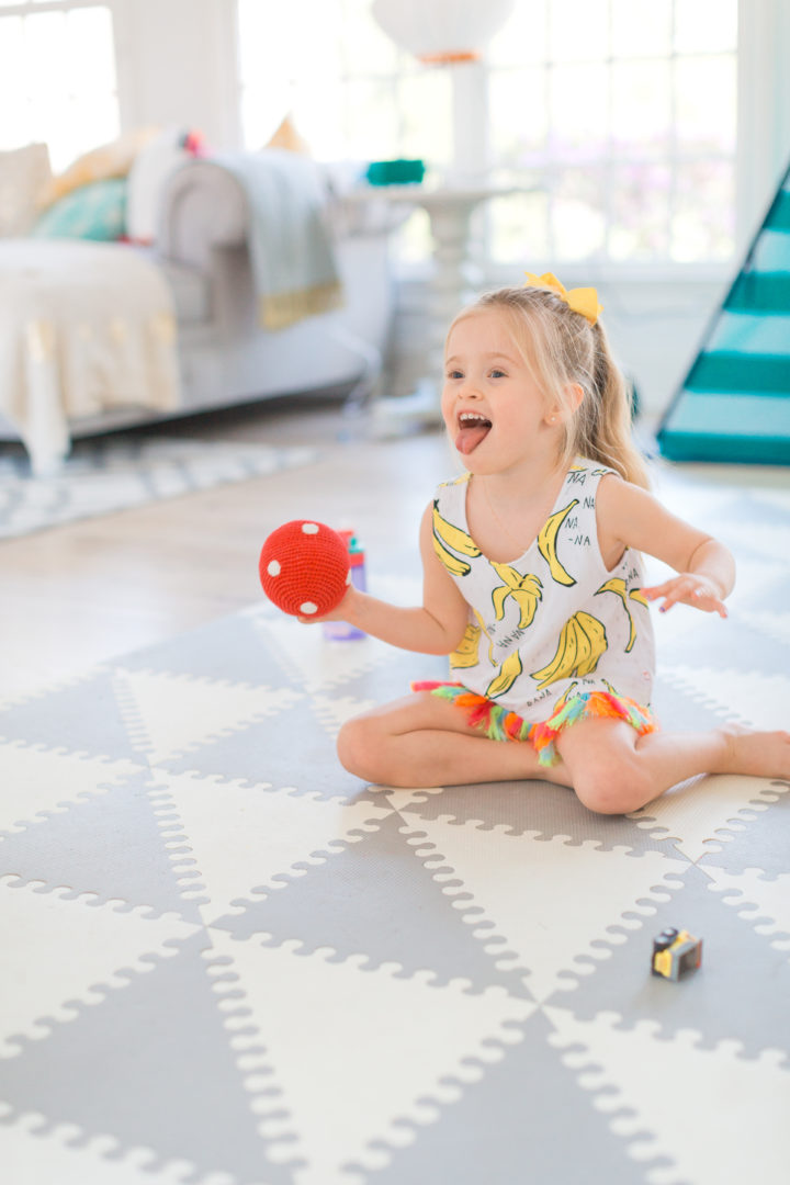 Eva Amurri Martino's daughter Marlowe plays on the floor her Connecticut home