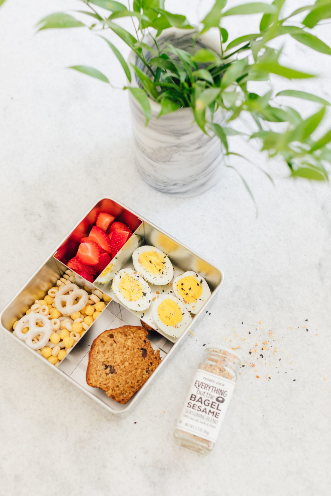 Eva Amurri Martino shows one of her 3 easy lunch box ideas