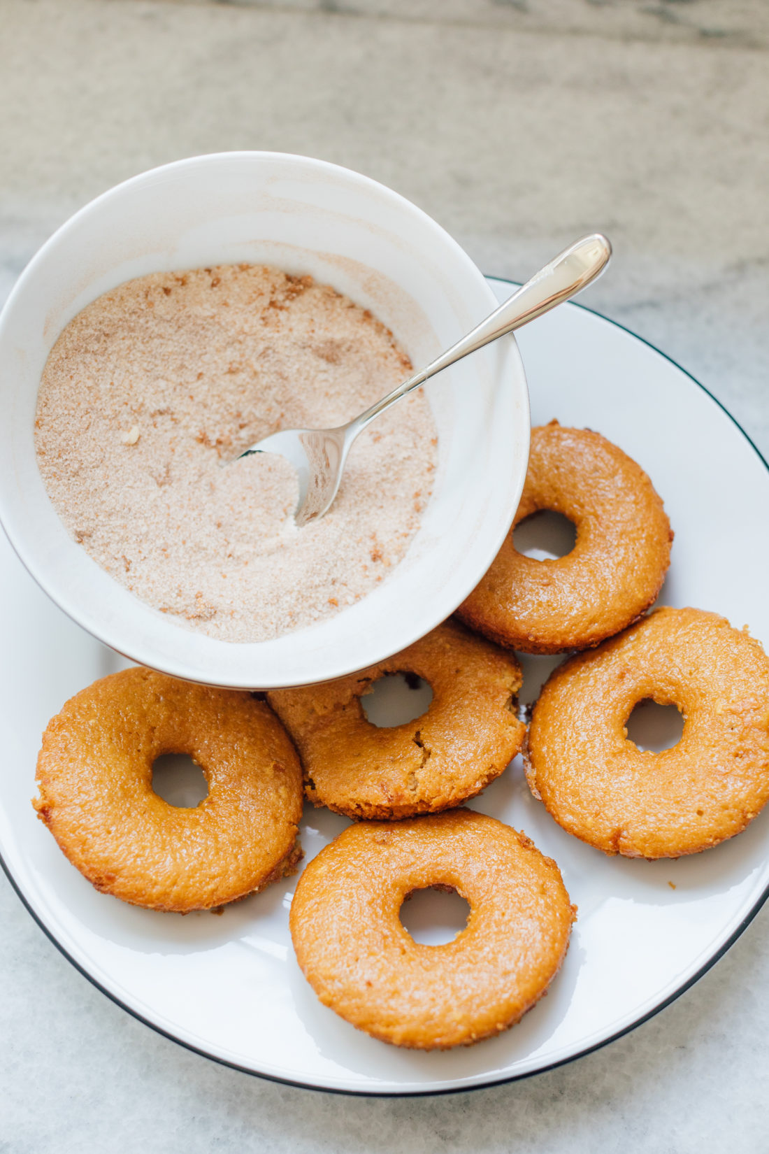 Eva Amurri Martino shares her recipe for delish baked apple cider donuts