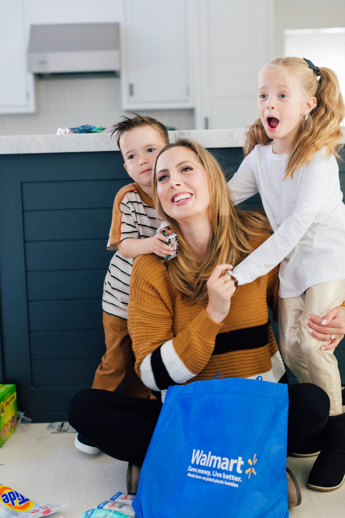 Eva Amurri Martino does a Walmart haul unpacking