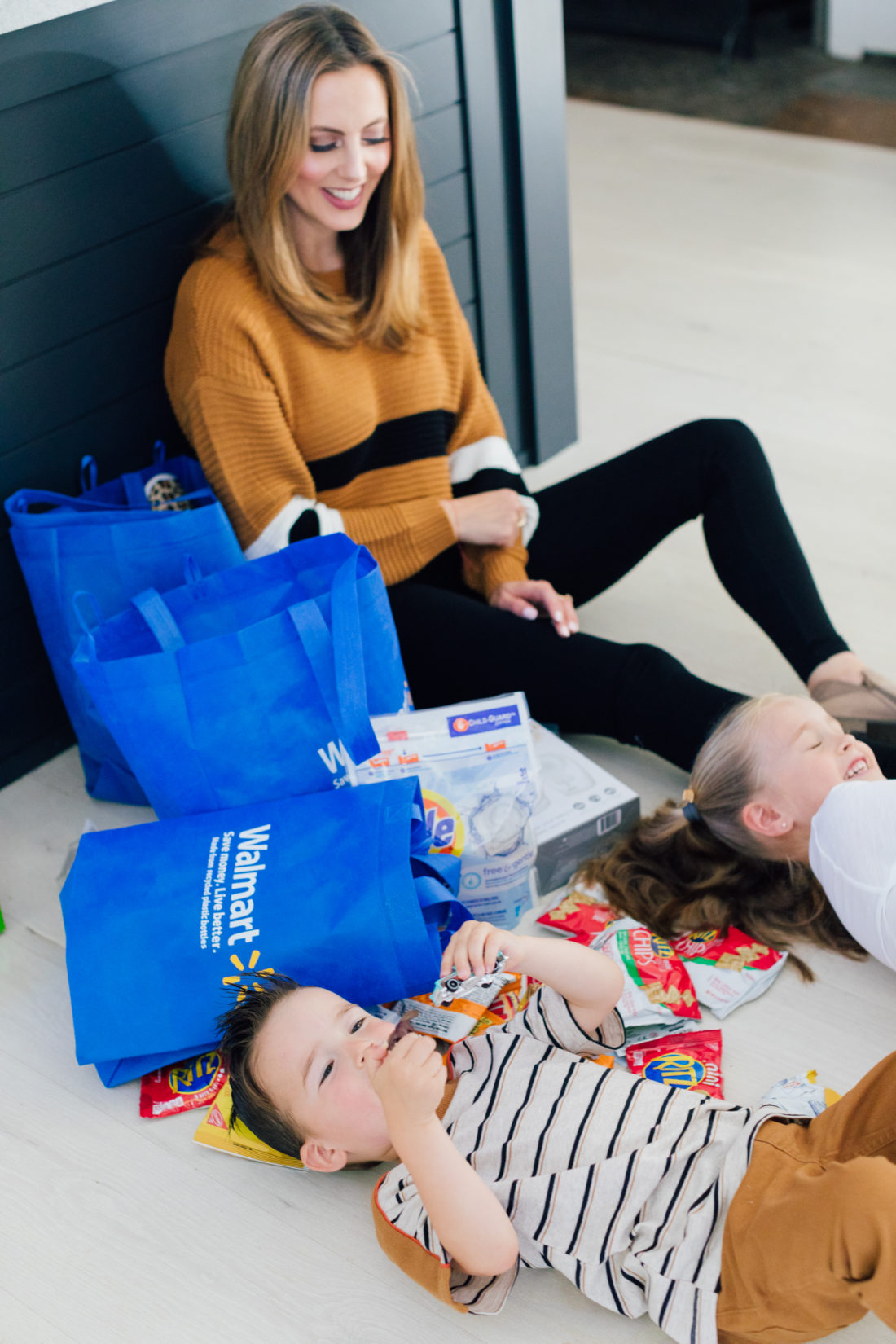 Eva Amurri Martino does a Walmart haul unpacking