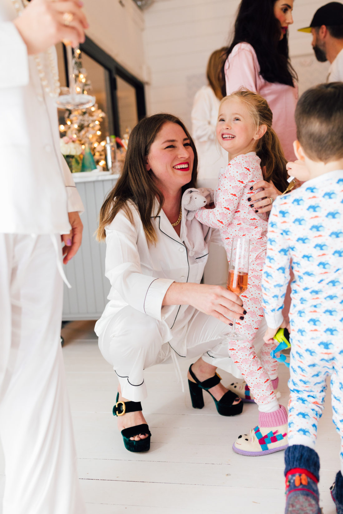 Eva Amurri throws a white elephant pajama party