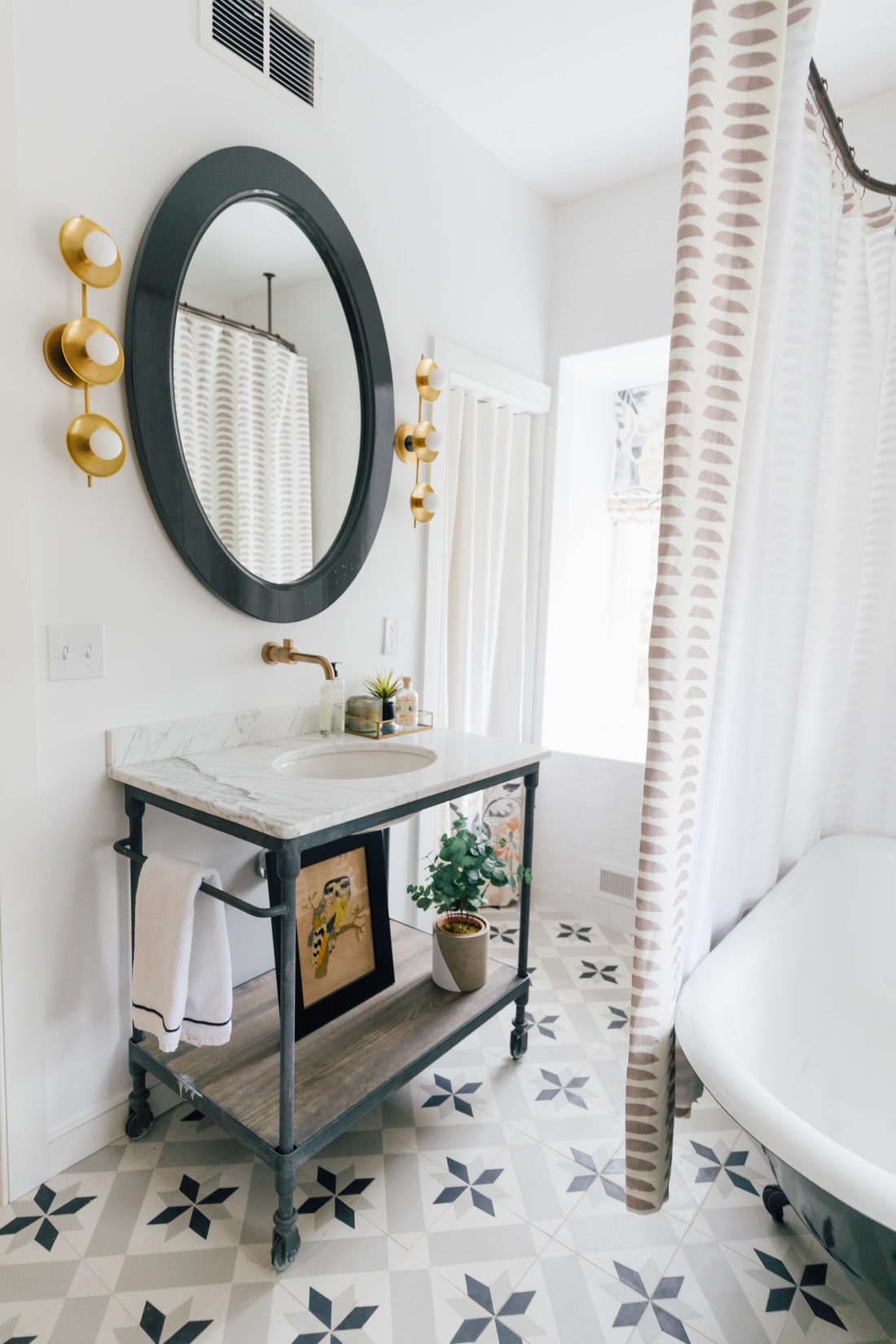 The bathroom inside Eva Amurri's newly finished Guest Suite