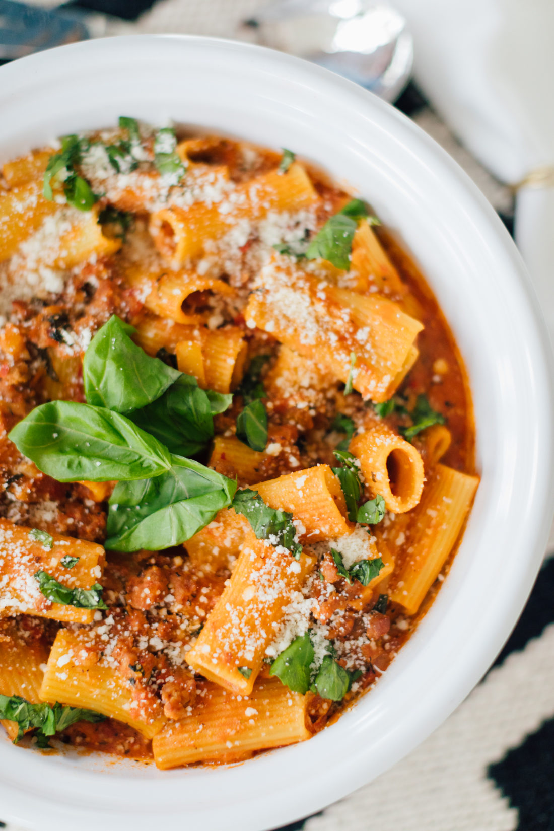 Blogger Eva Amurri shares an easy one-pot creamy sausage and pepper pasta recipe