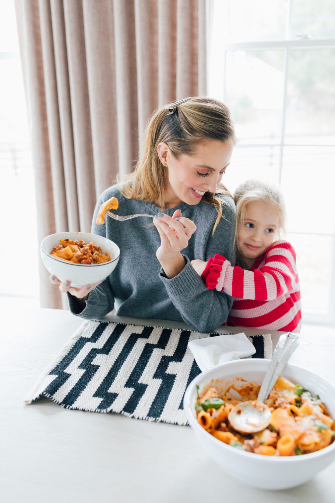 Blogger Eva Amurri shares an easy one-pot creamy sausage and pepper pasta recipe