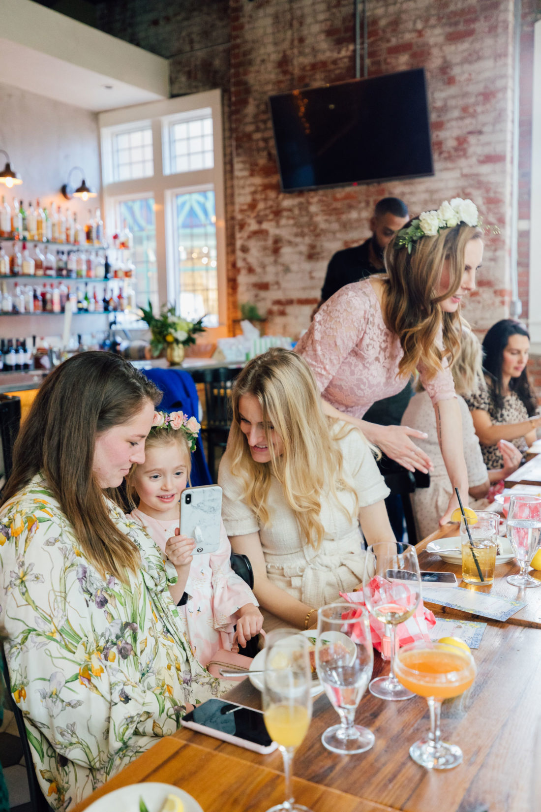 Blogger Eva Amurri and friends at her Baby Sprinkle