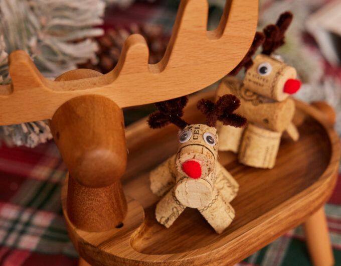 Eva Amurri shares her Reindeer Cork Craft