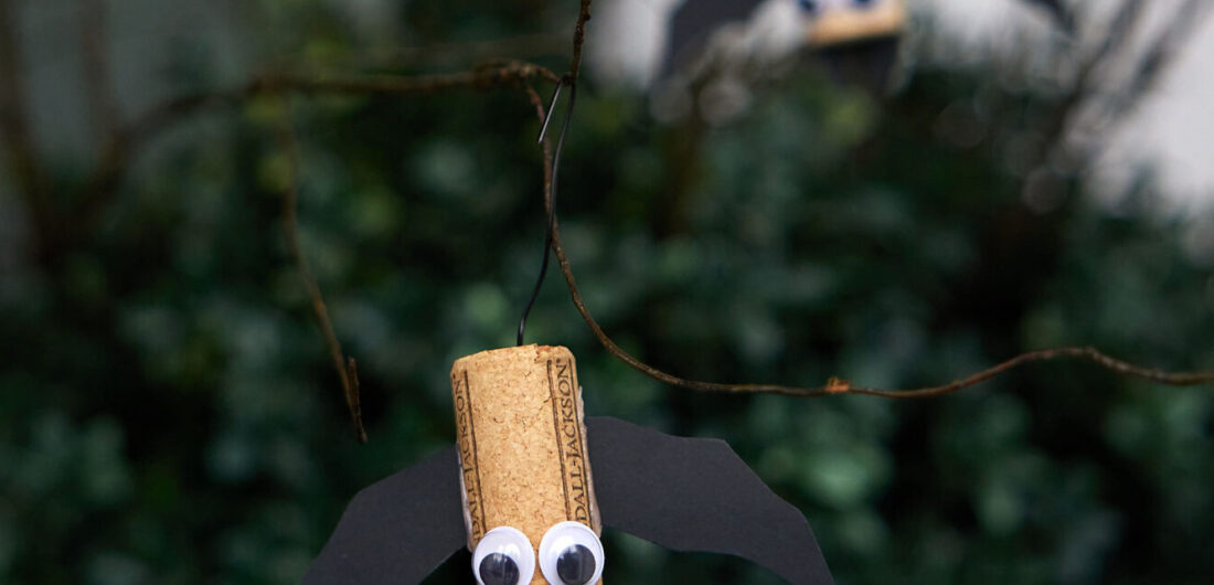 Eva Amurri shares her Wine Cork Bat Craft